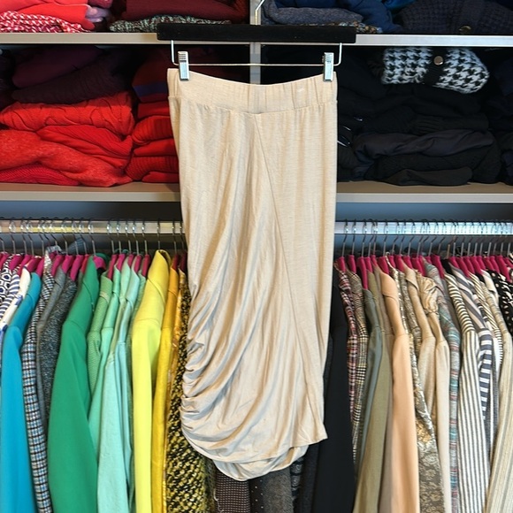 Maria + Cornejo taupe ruched skirt size XS - Picture 4 of 4